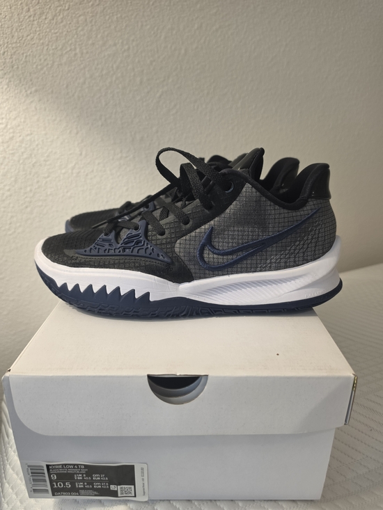 Nike Other - Nike Kyrie Low 4 TB - Size 9